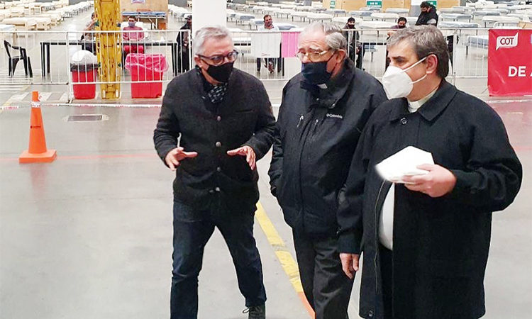 Monseñor Oscar Ojea recorrió el Centro de Aislamiento Covid-19 de Tigre junto al intendente Julio Zamora