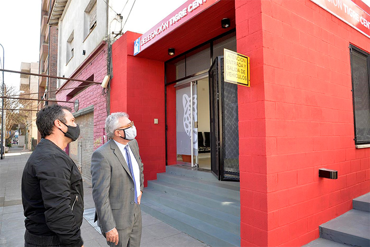 Julio Zamora recorrió la nueva Delegación de Tigre centro: «Mejoramos la calidad de atención para los vecinos y las condiciones de trabajo de los empleados»