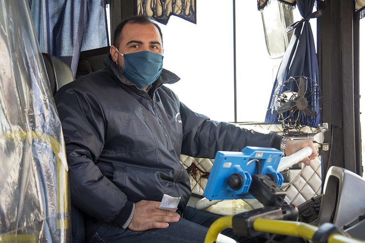 Cómo se limpian los colectivos para prevenir la propagación de Covid-19