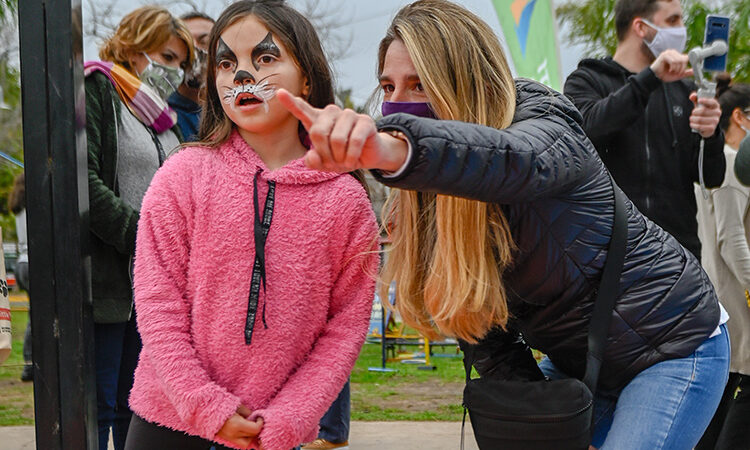 Actividades recreativas y servicios en plazas de San Fernando