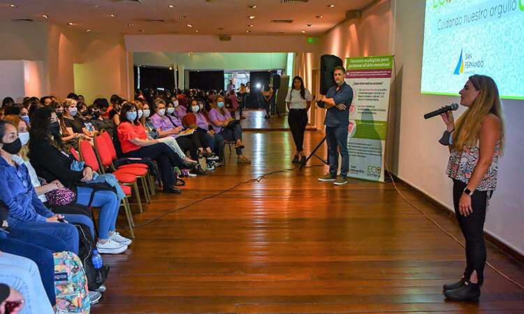 San Fernando tuvo una capacitación con “Eco-Vecinas” sobre la “Copa Menstrual”