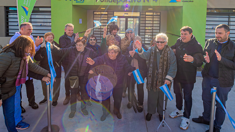 Juan Andreotti inauguró el Centro de Atención “Casa Activa” y las nuevas instalaciones del Polideportivo N°4