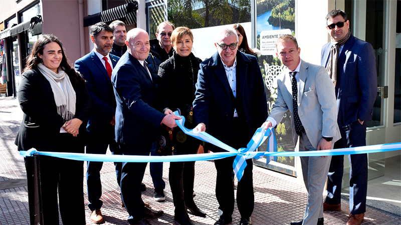 En el Puerto de Frutos, Julio Zamora acompañó la inauguración de un nuevo cajero automático del Banco Nación